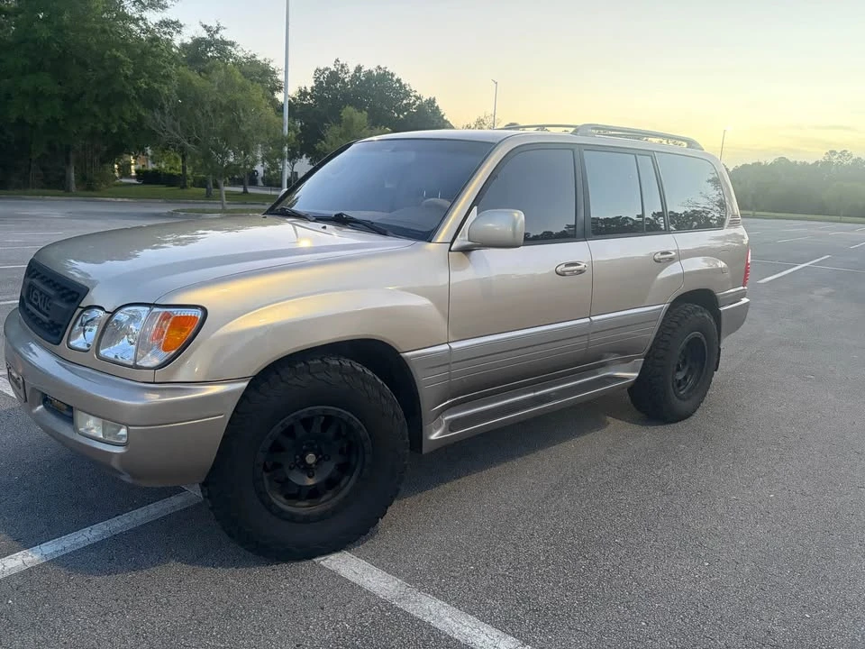 1999 Lexus LX 2nd Gen - Image 3 of 19