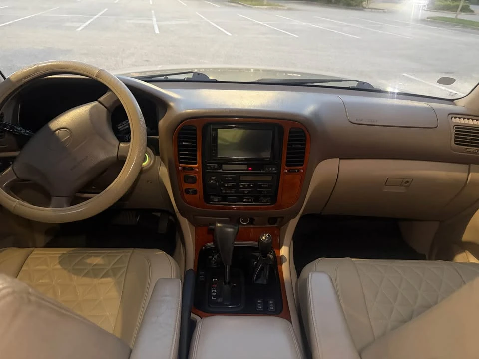 1999 Lexus LX 2nd Gen - Image 7 of 19