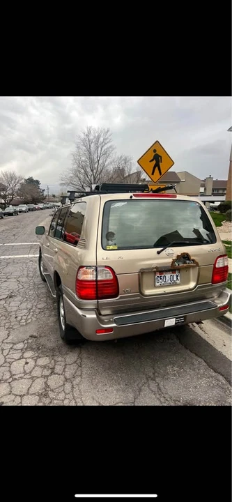 1999 Lexus LX 2nd Gen - Image 5 of 5