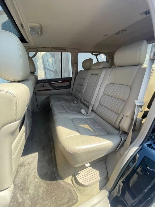 1999 Lexus LX 2nd Gen - Image 15 of 20
