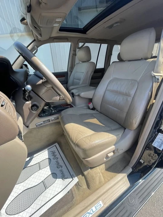 1999 Lexus LX 2nd Gen - Image 12 of 20