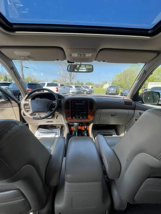 1999 Lexus LX 2nd Gen - Image 16 of 20