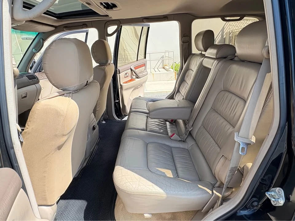 1999 Lexus LX 2nd Gen - Image 13 of 16
