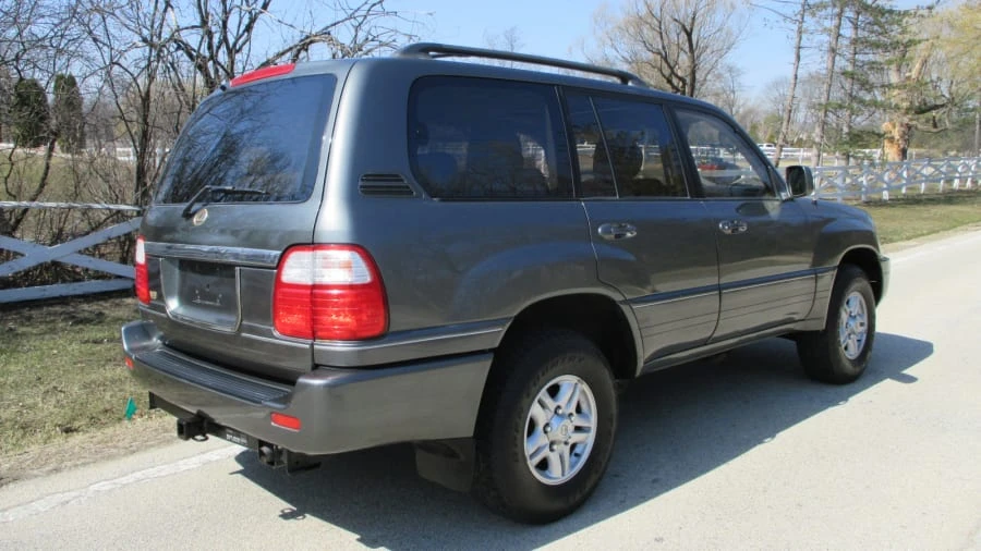1999 Lexus LX 2nd Gen - Image 10 of 12