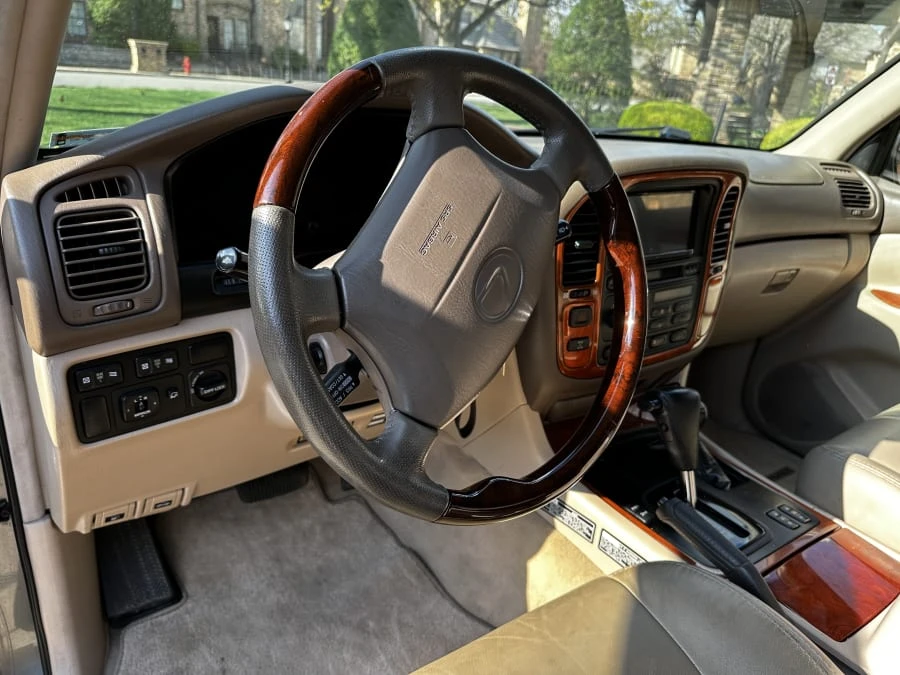 1999 Lexus LX 2nd Gen - Image 8 of 12