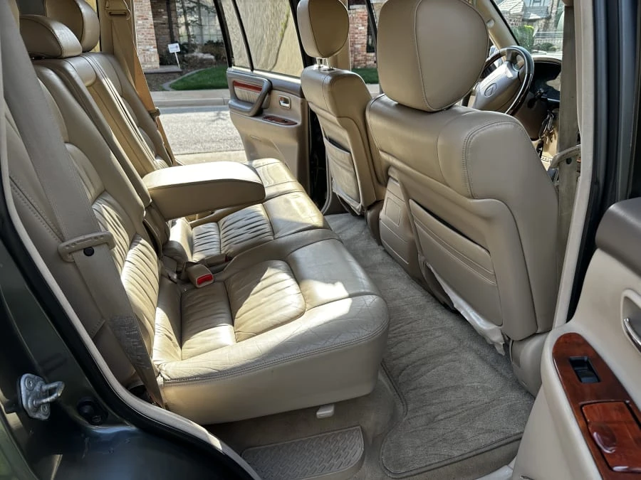1999 Lexus LX 2nd Gen - Image 9 of 12