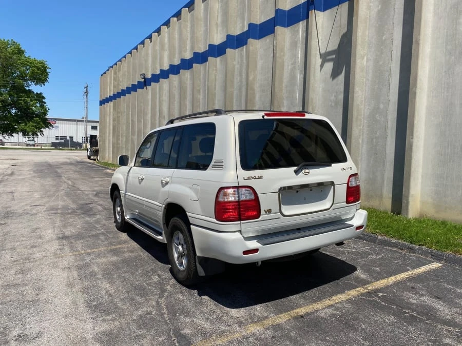 1999 Lexus LX 2nd Gen - Image 3 of 21
