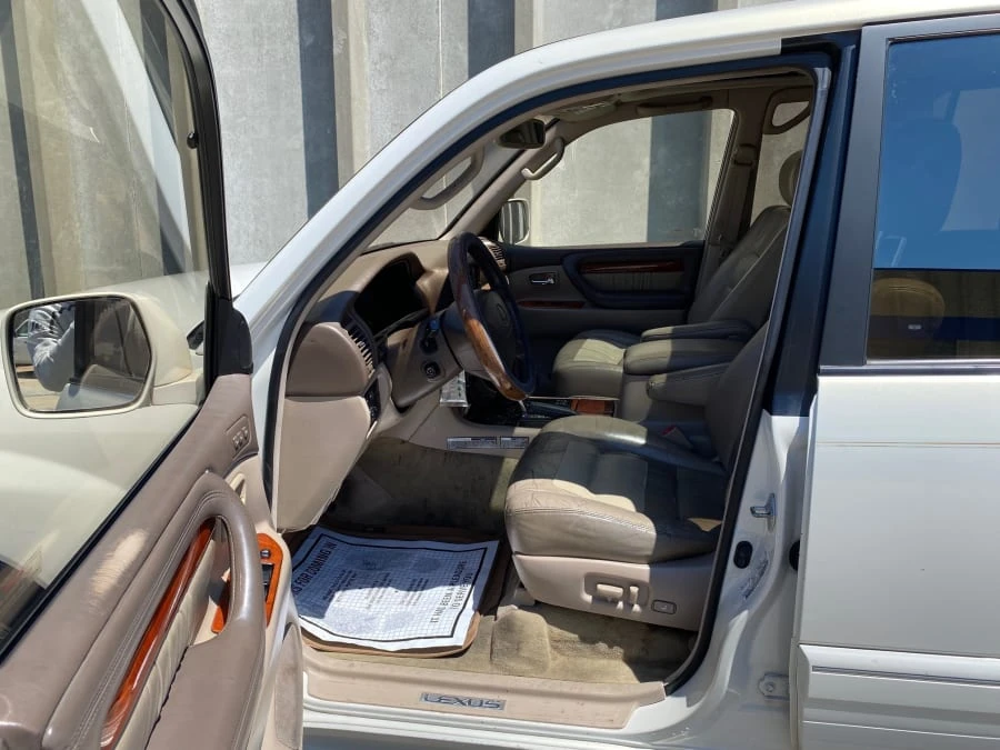 1999 Lexus LX 2nd Gen - Image 4 of 21