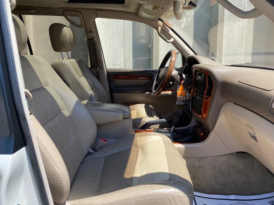 1999 Lexus LX 2nd Gen - Image 7 of 21