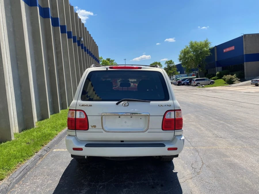 1999 Lexus LX 2nd Gen - Image 11 of 21