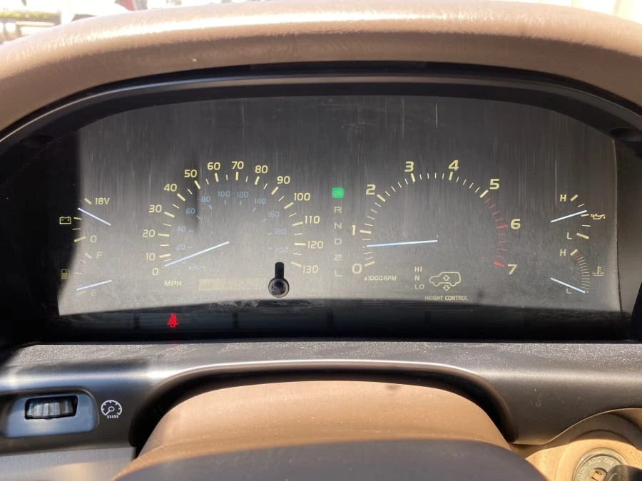 1999 Lexus LX 2nd Gen - Image 18 of 21