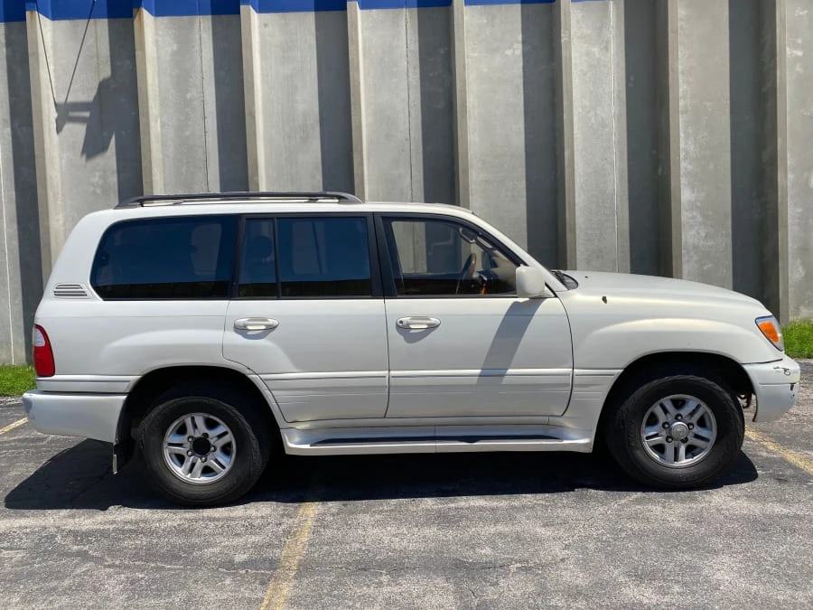 1999 Lexus LX 2nd Gen - Image 21 of 21