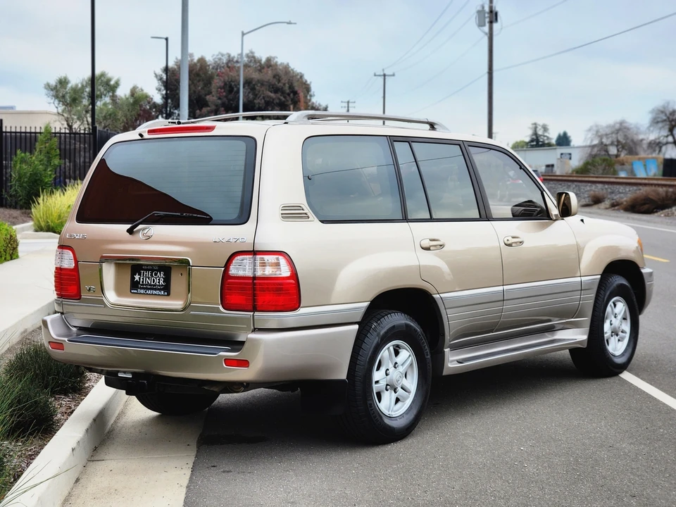 1999 Lexus LX 2nd Gen - Image 21 of 31