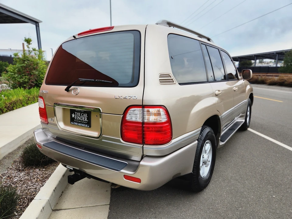 1999 Lexus LX 2nd Gen - Image 19 of 31