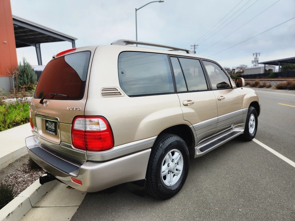 1999 Lexus LX 2nd Gen - Image 22 of 31