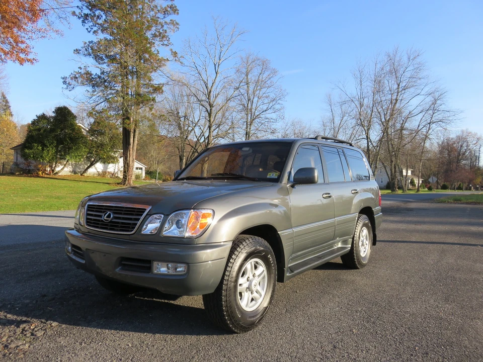 1999 Lexus LX 2nd Gen - Image 2 of 31
