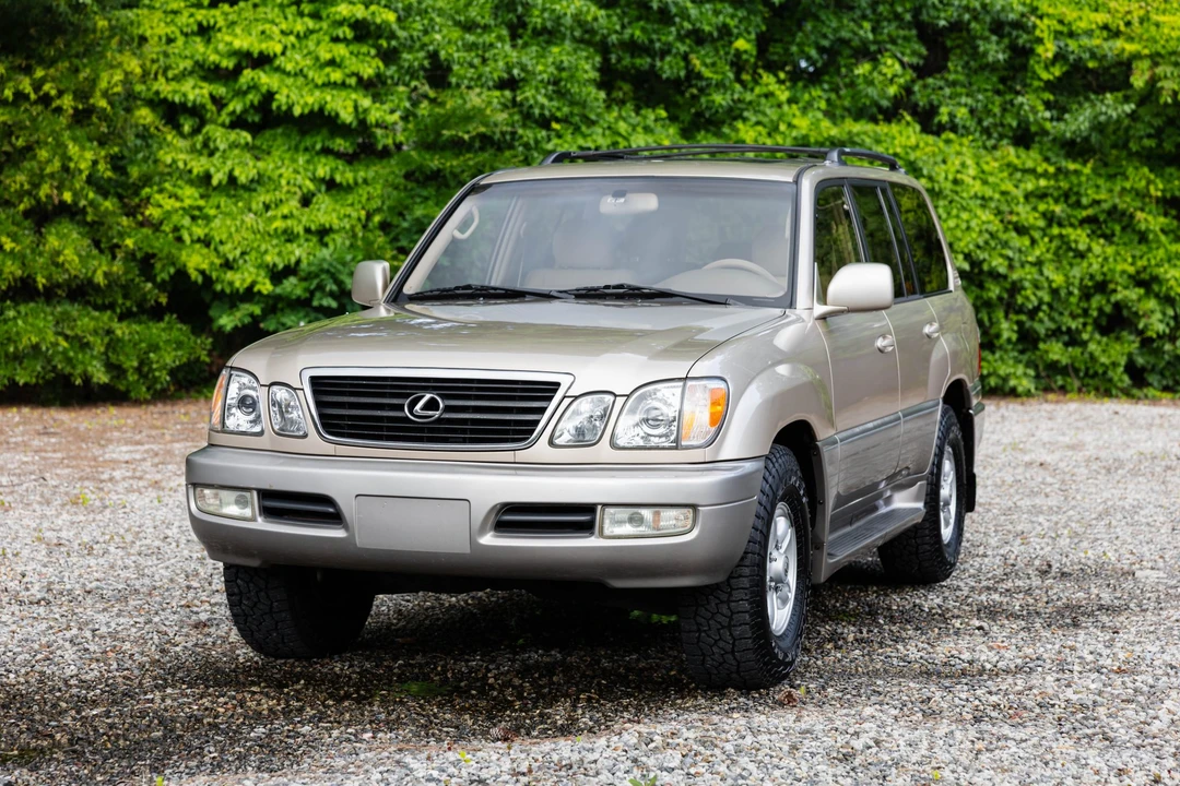 1999 Lexus LX 2nd Gen - Image 31 of 31