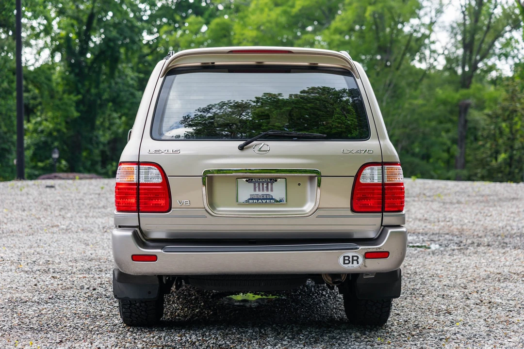 1999 Lexus LX 2nd Gen - Image 16 of 31