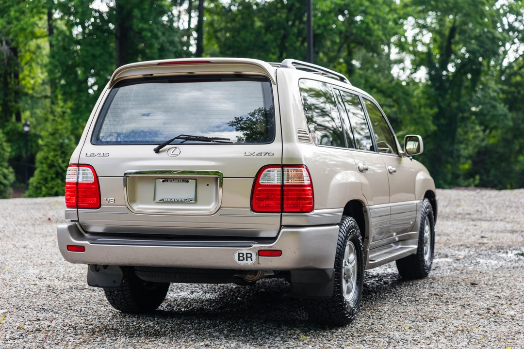 1999 Lexus LX 2nd Gen - Image 14 of 31