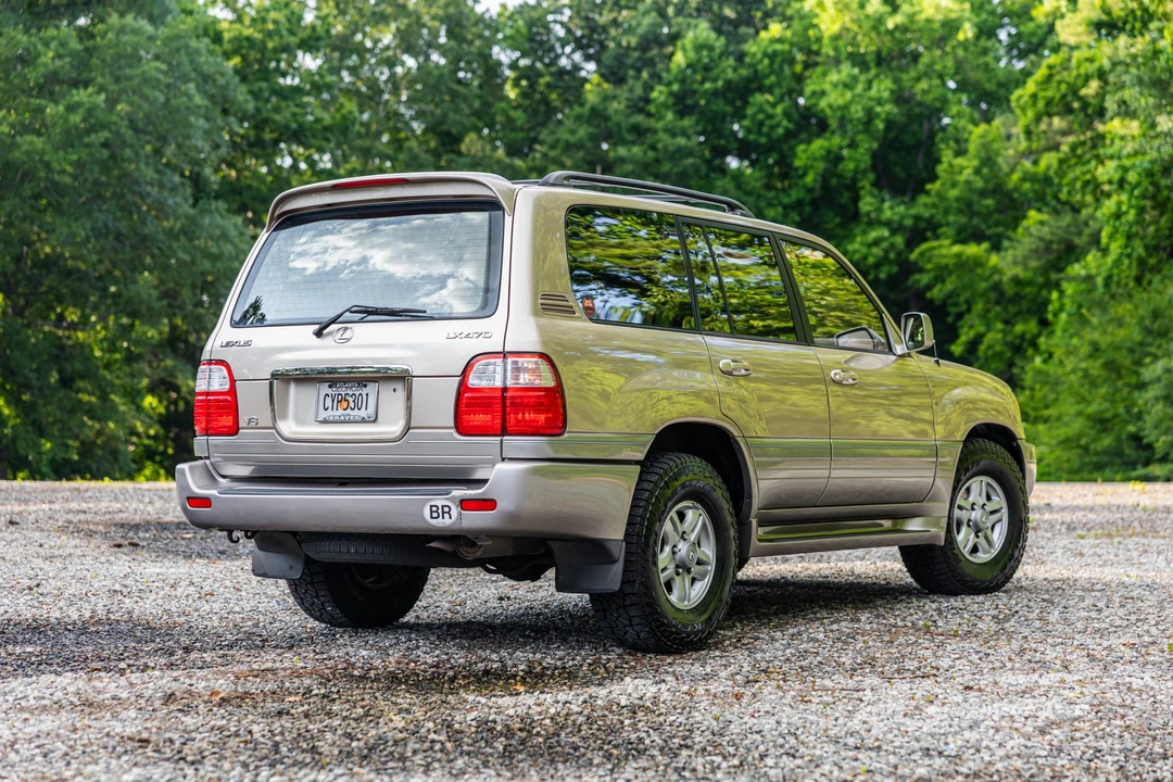 1999 Lexus LX 2nd Gen - Image 13 of 31