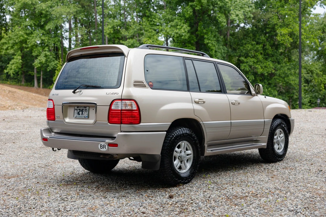 1999 Lexus LX 2nd Gen - Image 12 of 31