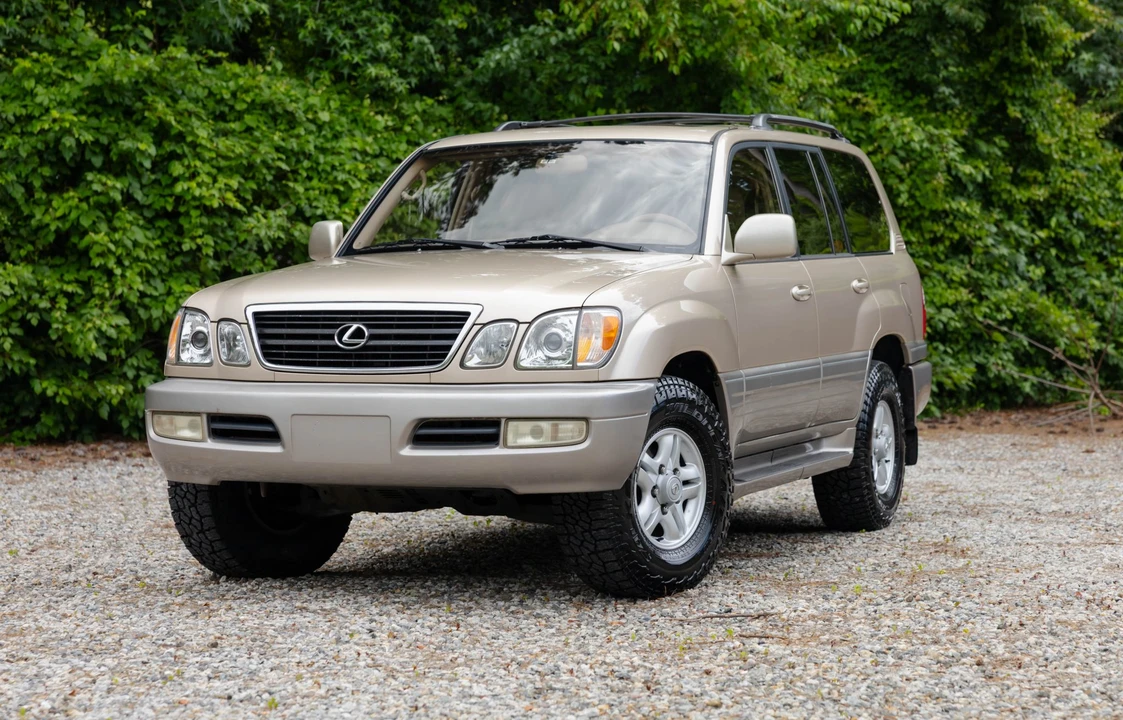 1999 Lexus LX 2nd Gen - Image 29 of 31