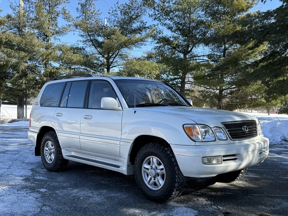 1999 Lexus LX 2nd Gen - Image 2 of 31