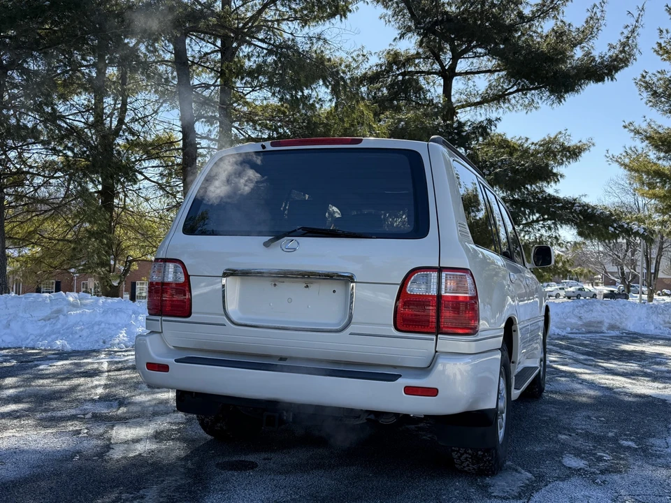 1999 Lexus LX 2nd Gen - Image 8 of 31