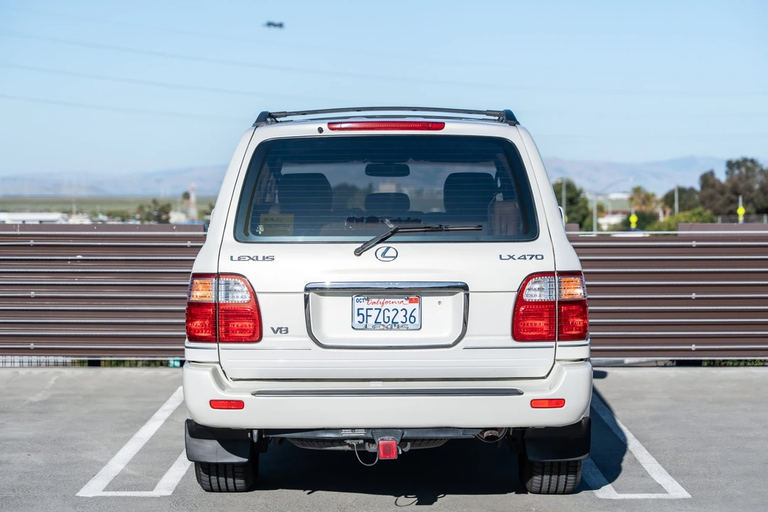 1999 Lexus LX 2nd Gen - Image 8 of 31