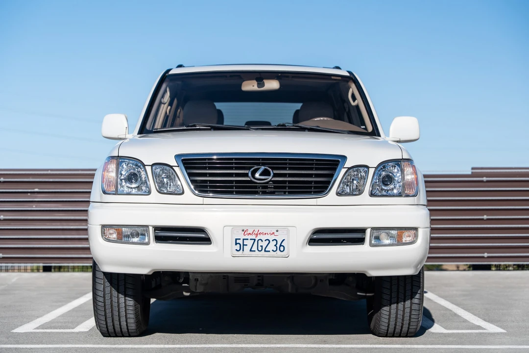 1999 Lexus LX 2nd Gen - Image 2 of 31