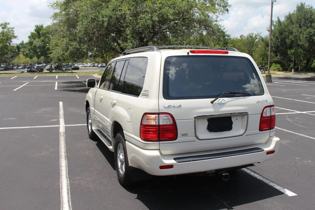 1999 Lexus LX 2nd Gen - Image 5 of 31