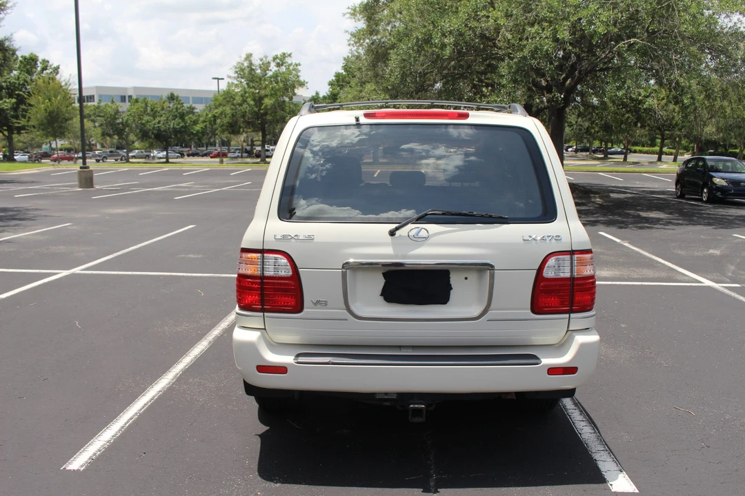 1999 Lexus LX 2nd Gen - Image 6 of 31