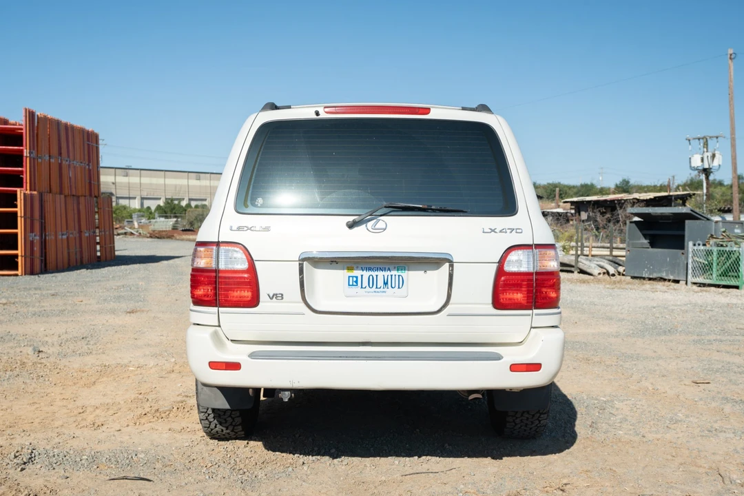 1999 Lexus LX 2nd Gen - Image 7 of 31