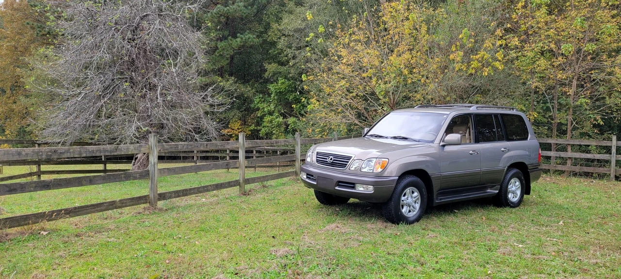 1999 Lexus LX 2nd Gen - Image 7 of 31