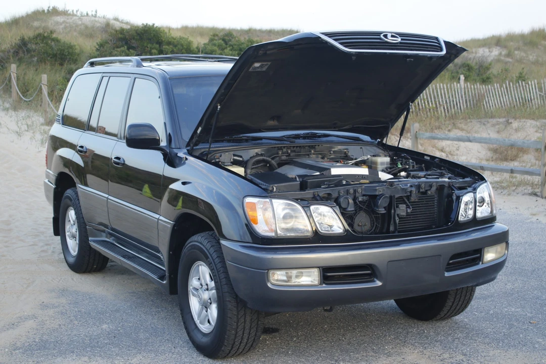 1999 Lexus LX 2nd Gen - Image 28 of 31