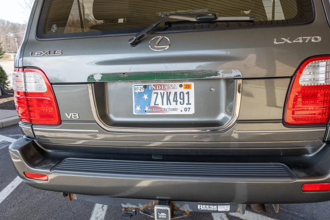 1999 Lexus LX 2nd Gen - Image 25 of 31