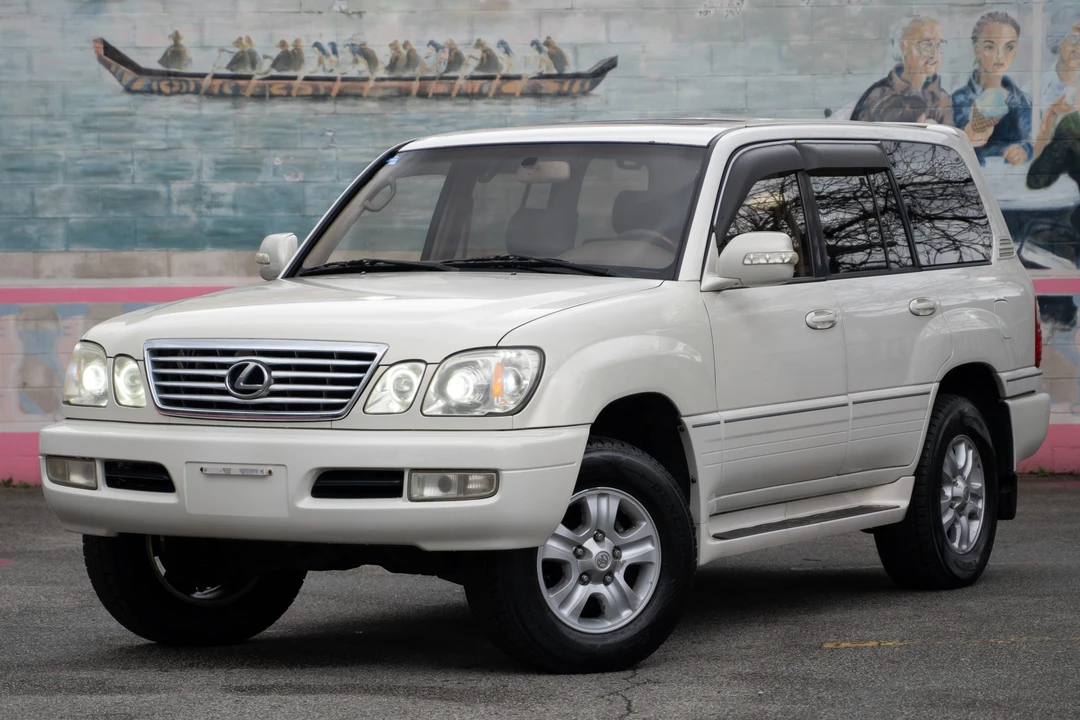 1999 Lexus LX 2nd Gen - Image 3 of 31