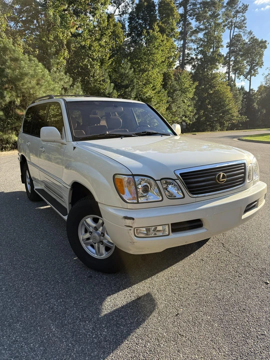 1999 Lexus LX 2nd Gen - Image 8 of 31