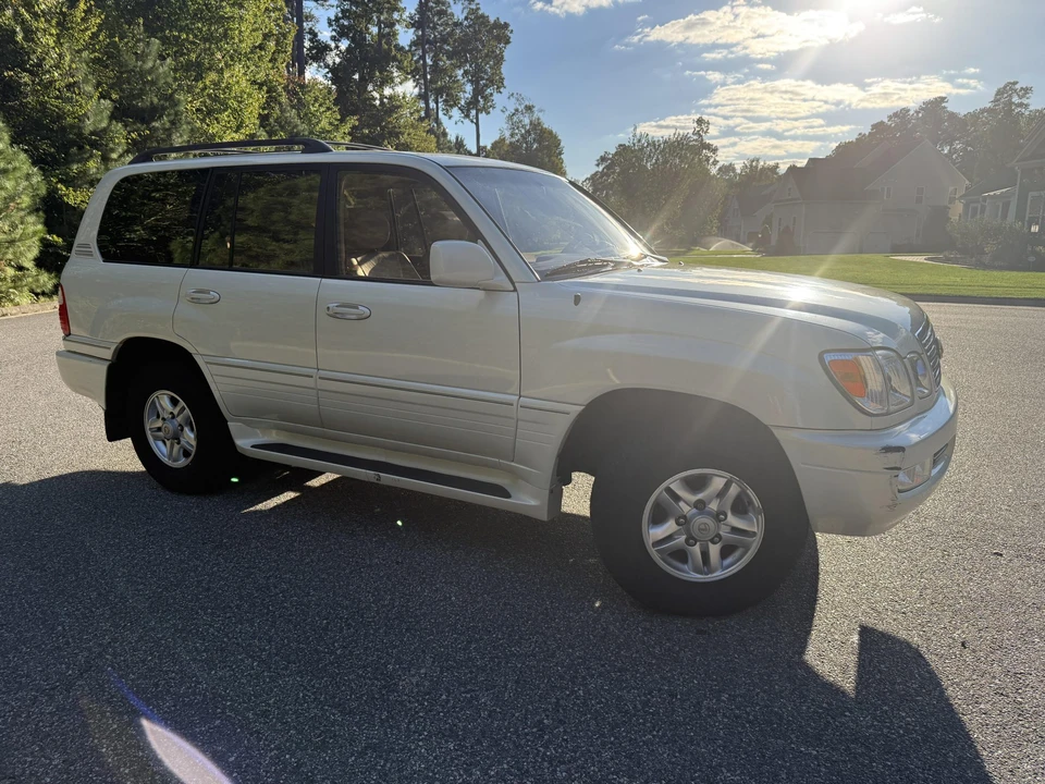 1999 Lexus LX 2nd Gen - Image 7 of 31