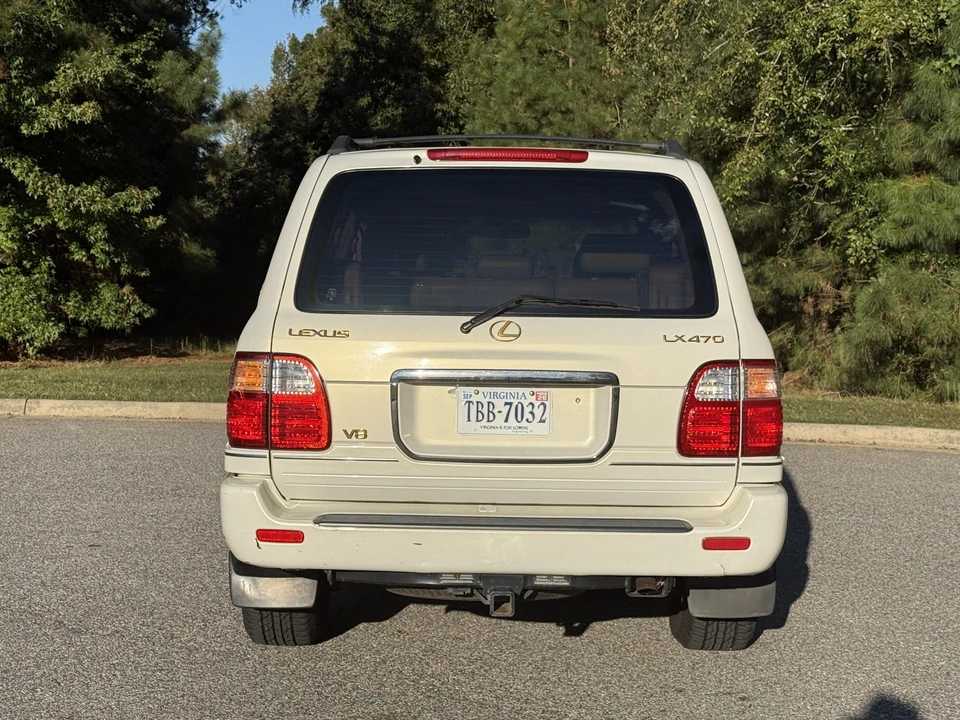 1999 Lexus LX 2nd Gen - Image 5 of 31