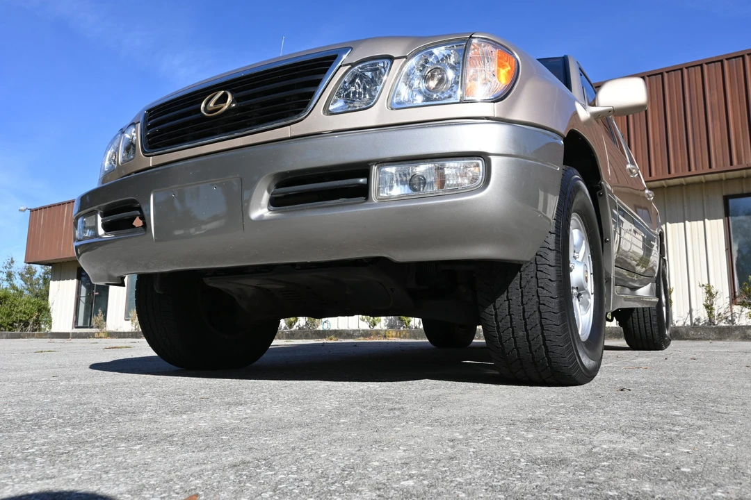 1999 Lexus LX 2nd Gen - Image 2 of 31