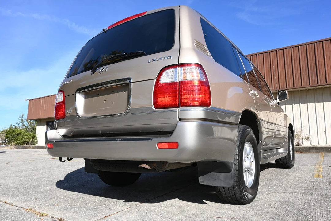 1999 Lexus LX 2nd Gen - Image 20 of 31