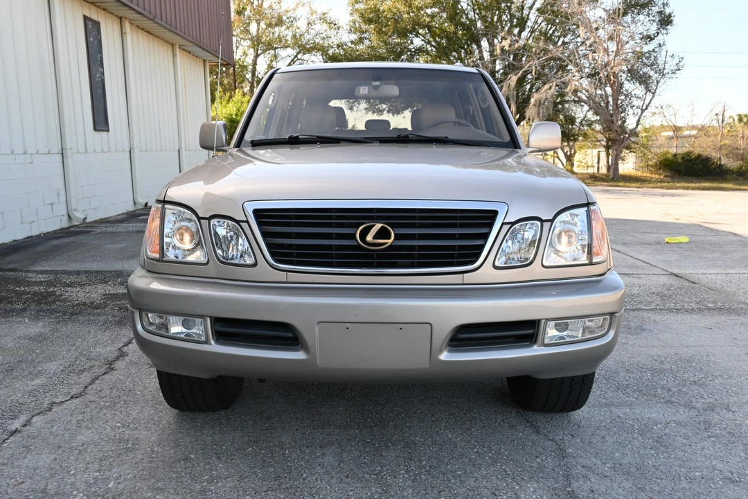1999 Lexus LX 2nd Gen - Image 31 of 31