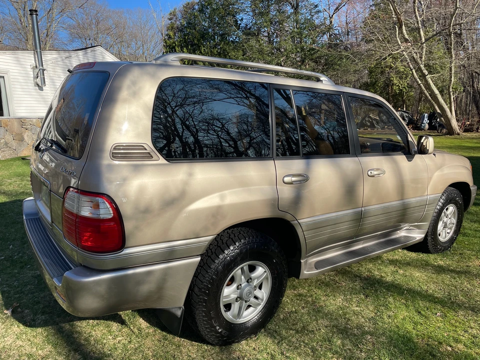 1999 Lexus LX 2nd Gen - Image 9 of 31