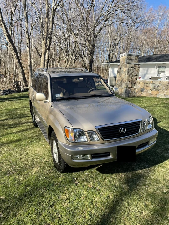 1999 Lexus LX 2nd Gen - Image 13 of 31