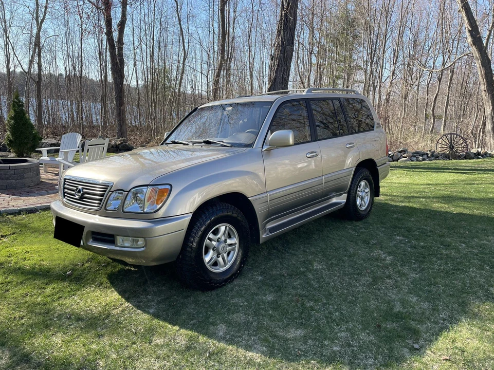 1999 Lexus LX 2nd Gen - Image 2 of 31