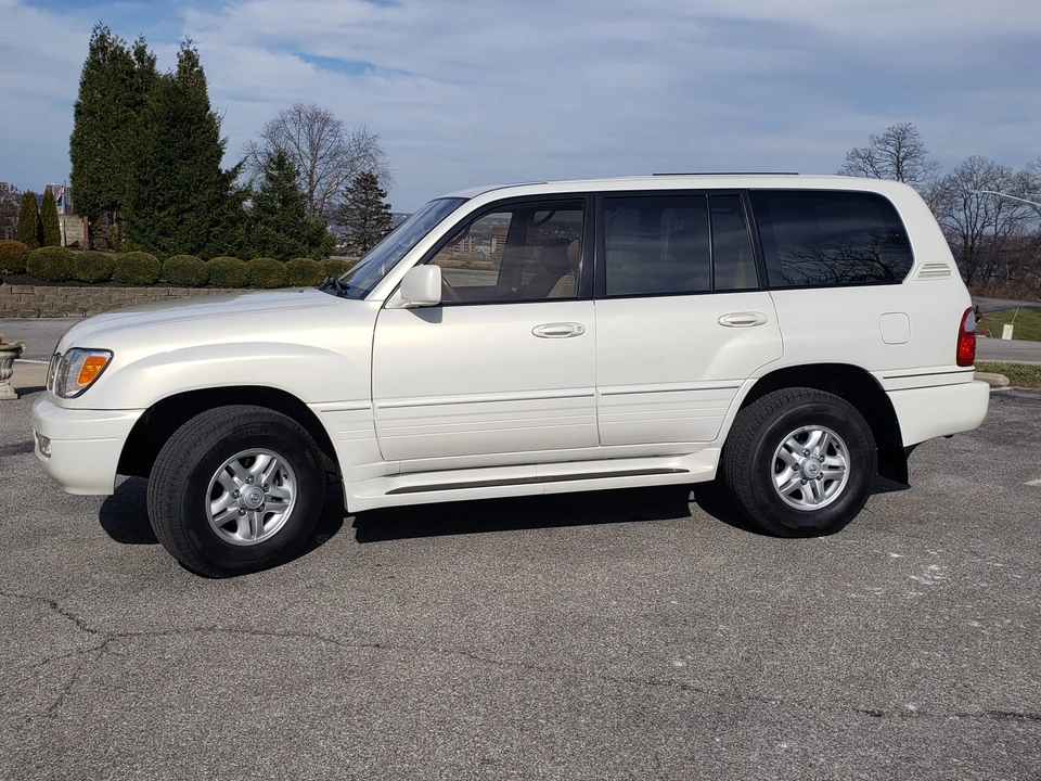 1999 Lexus LX 2nd Gen - Image 2 of 31