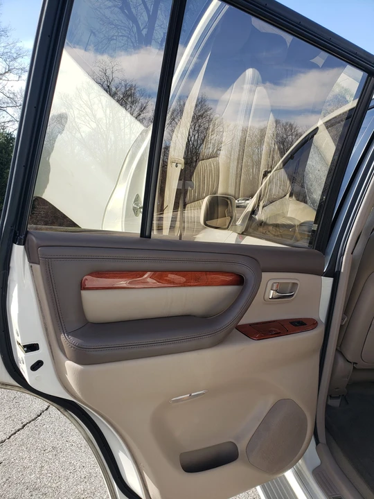 1999 Lexus LX 2nd Gen - Image 24 of 31