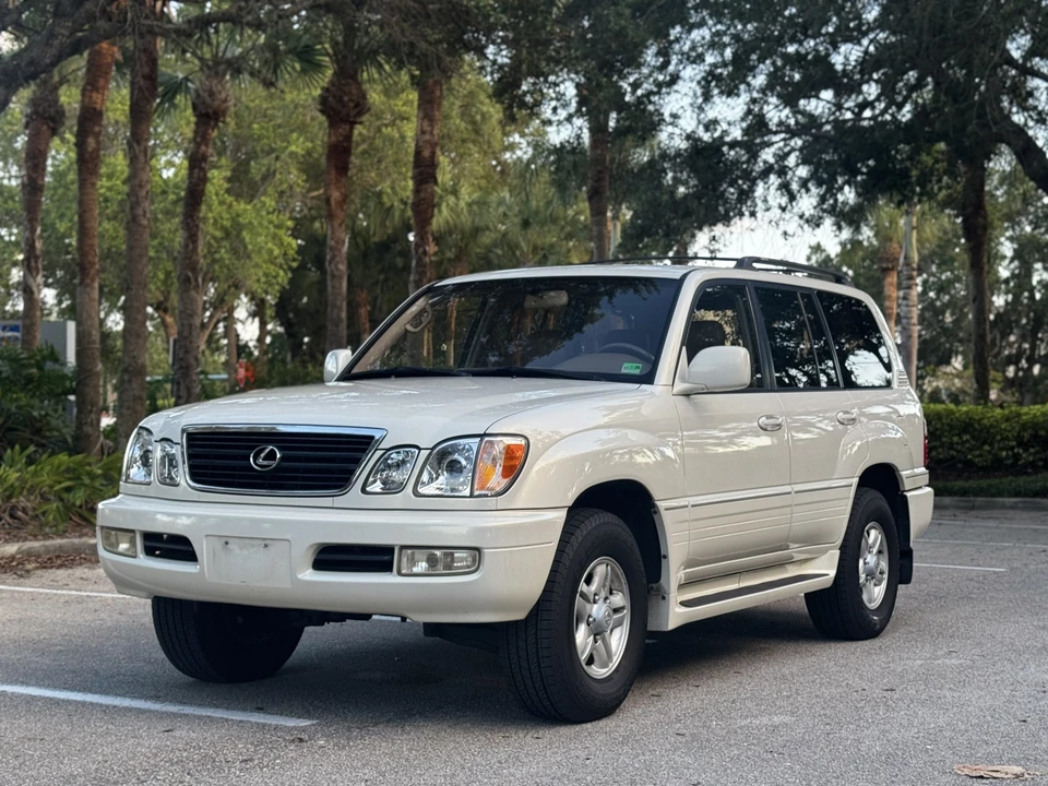 1999 Lexus LX 2nd Gen - Image 6 of 31