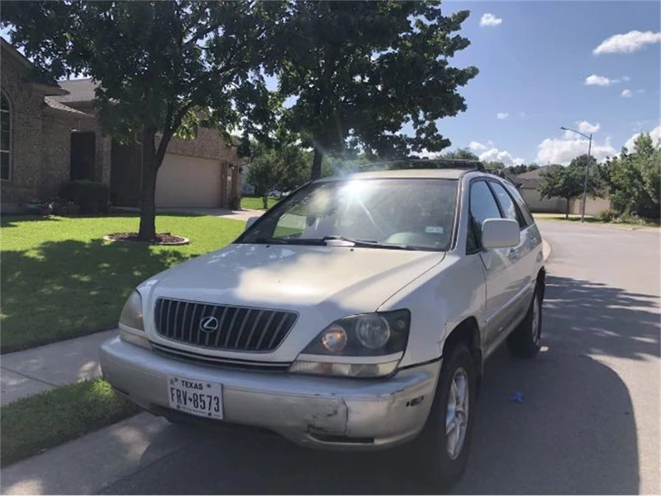 1999 Lexus RX 1st Gen - Image 10 of 15